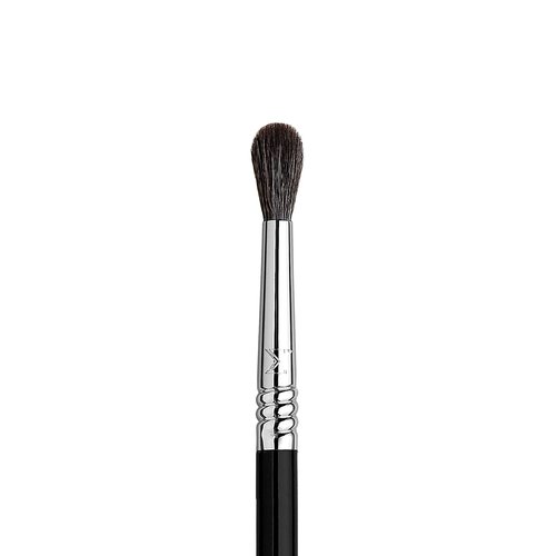 Detail Diffused Crease Brush - E33 by SIGMA for Women - 1 Pc Brush