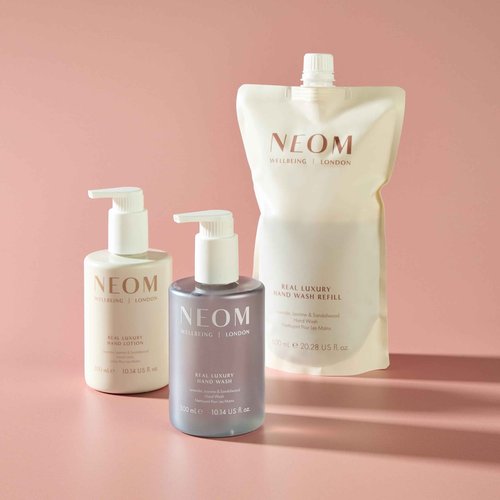 Neom Real Luxury Hand Wash Refill, 600ml I 24 essential oils, including lavender, jasmine and sandalwood I 100% recyclable 600ml refill pouch I Cleanse, Soften and Replenish
