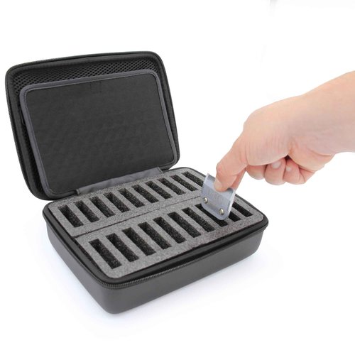 CASEMATIX Clipper Blade Holder For 20 Blades, Hair Clipper Guard Case For Barbers and Stylist Compatible with Andis, Oster, Wahl, Babyliss Detachable Clippers Metal Guards, Clipper Blade Storage Case