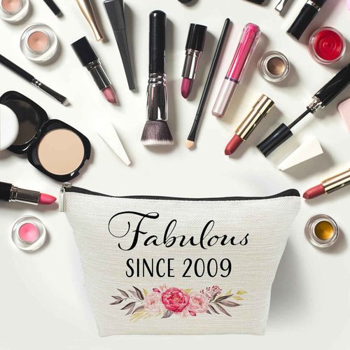 16th Birthday Gifts for Girls, Sweet 16 Year Old Gift Makeup Bag, 16 Birthday Gift Makeup Bags for Her, Sister, Friend, Daughter, Teen Girl Gifts Makeup travel Bag, Cosmetic Bag, Fabulous Since 2009