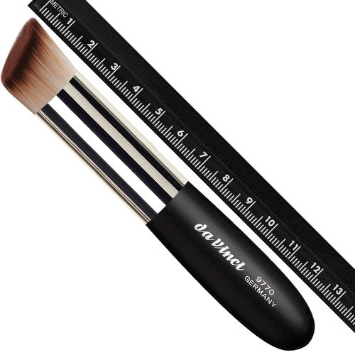 da Vinci Cosmetics Series 9770 Classic Foundation Brush, Angled Synthetic, 43.7 Gram
