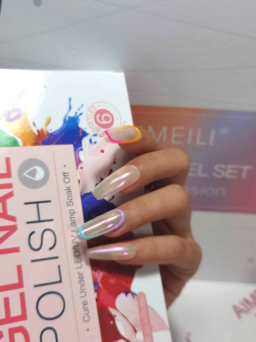 AIMEILI Hema-Free Shine Finish No Wipe Top and Base Coat 2 x 15ml Set, Builder Base Clear Sheer Color Gel 6pcs X 10ml