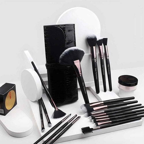 Real Perfection Makeup Brushes 40 pcs with 1 Eyebrow Razor