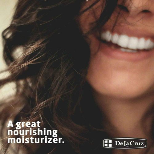 De La Cruz Pure Olive Oil - Natural Expeller Pressed Olive Oil for Hair and Skin - Lightweight Body Oil for Dry Skin 8 Fl Oz (Pack of 2)