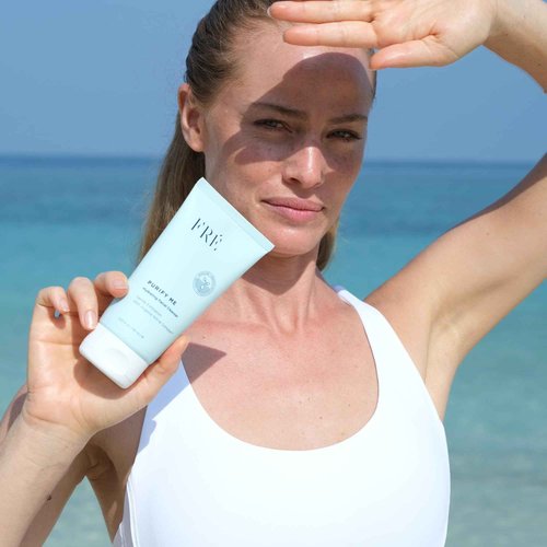 FRÉ Gentle Facial Cleanser – Creamy 3-in-1 cleanser, Exfoliates, hydrates, purifies, Prevent breakouts/blemishes, Vegan, cruelty-free, hypoallergenic, non-comedogenic