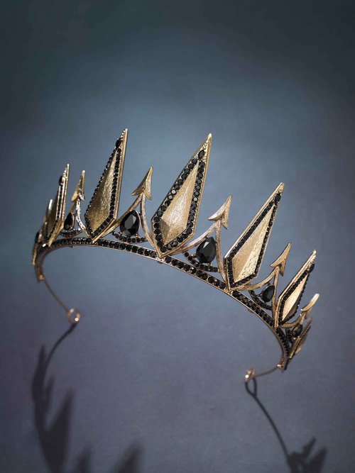 SWEETV Gothic Crowns for Women Black Tiara Queen Crown Witch Hair Accessories for Costume Halloween Prom Party， Gold