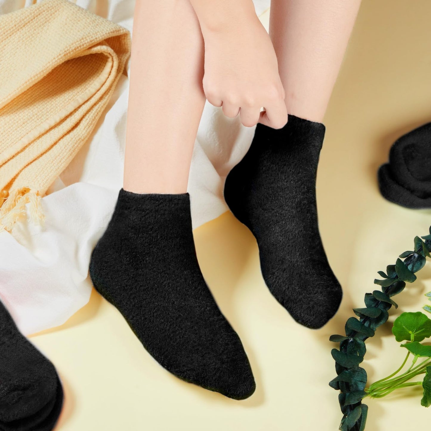 3 Pairs Aloe Socks Moisturizing Spa Socks Infused Socks Gel Sleeping Fuzzy Socks Dry Feet Socks Non Slip Lotion Socks for Women Men Repairing Softening Dry Cracked Feet (Black)