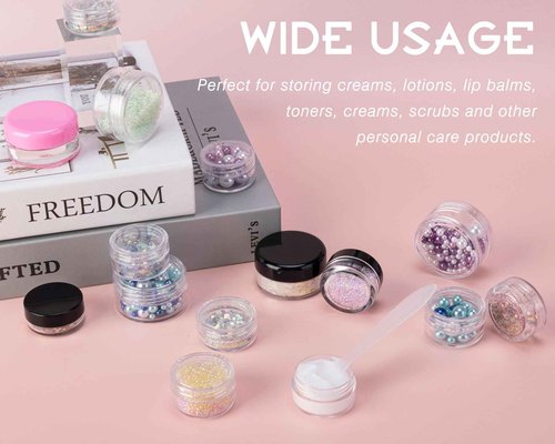 100 Count 3 Gram Sample Containers, Clear Lip Balm Containers with Lids, Small Plastic Sample Jars with 8 Mini Spoons, 100pcs Labels (Clear Lid)