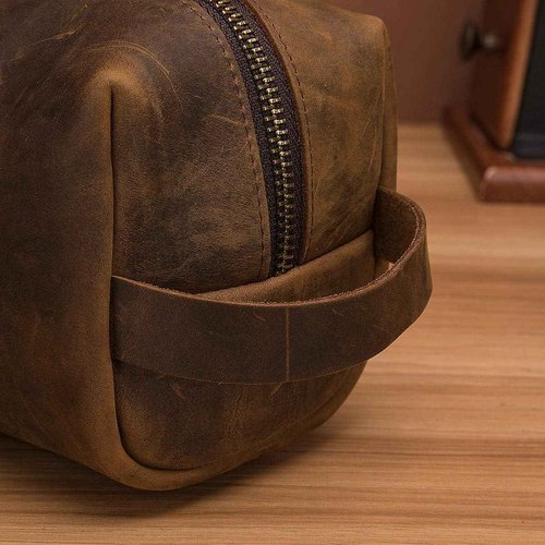 Artizanni Premium Leather Unisex Toiletry Travel Pouch, Cosmetic Bag Organizer Stylish Waterproof Lining Vintage Unisex Kit, Water Resistant-Cosmetic Case DOPP Kit SD 064 (Cognac)