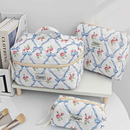 kingkiss Makeup Bag, Quilted Cosmetic Bag, Large Capacity Make Up Bag for Women, Cute Floral Storage Toiletry Bag Travel Storage Makeup Bag(Blue)