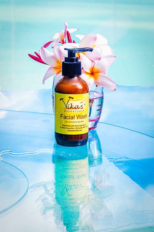 Vika's Essentials Facial Wash for dry skin
