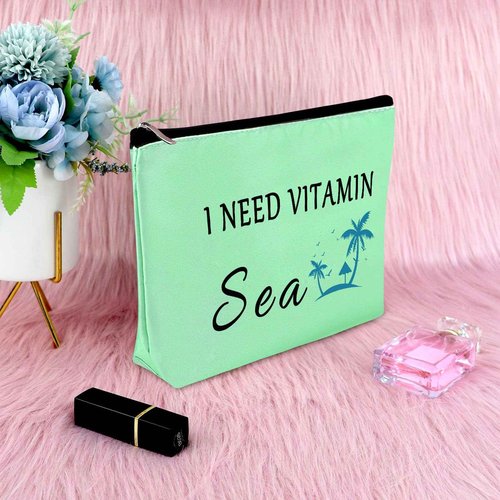 Beach Lover Gift Makeup Bag Beach Themed Gift Funny Sea Lovers Present for Women Girls Weekend Vacation Travel Keepsake for Girls Teen Birthday Christmas Graduation for Her Cosmetic Pouch（Green）