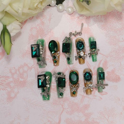 ArtiPrint Press on Nails Set with Emerald Green Large Rhinestones Butterfly Easy to Apply & Gentle on Nails, Women’s Dramatic Cosplay, Gift Box Included (DM024, S)