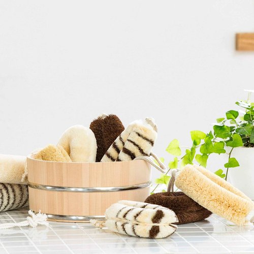 Kamenoko Tawako Nishio Shoten Body Scourer Sato-san