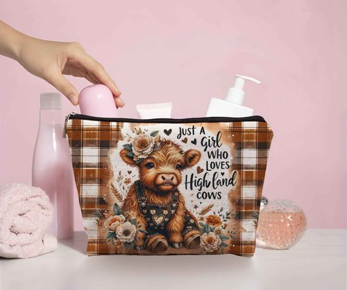 Uinwk Western Buffalo Plaid Makeup Bag, Highland Cow Gifts for Women, Cosmetic Pouch for Cow Lovers, Just a Girl Who Loves Highland Cows