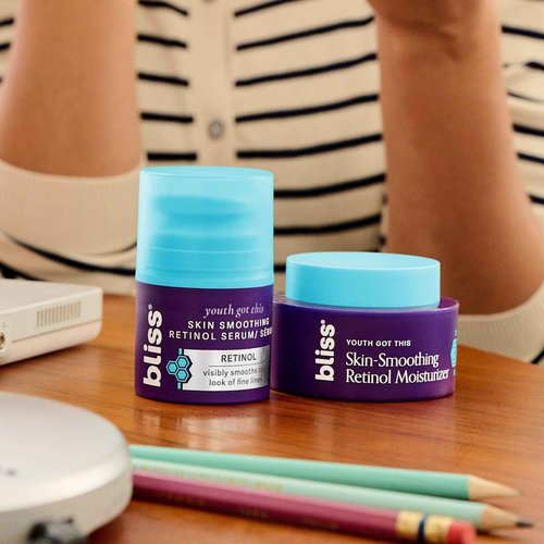 Bliss Retinol Serum Youth Got This Advanced Anti-Aging Formula - Reduces Fine Lines & Wrinkles - Dermatologist-Tested - Clinically Proven Results - Fragrance-Free & Vegan - 1 Fl Oz