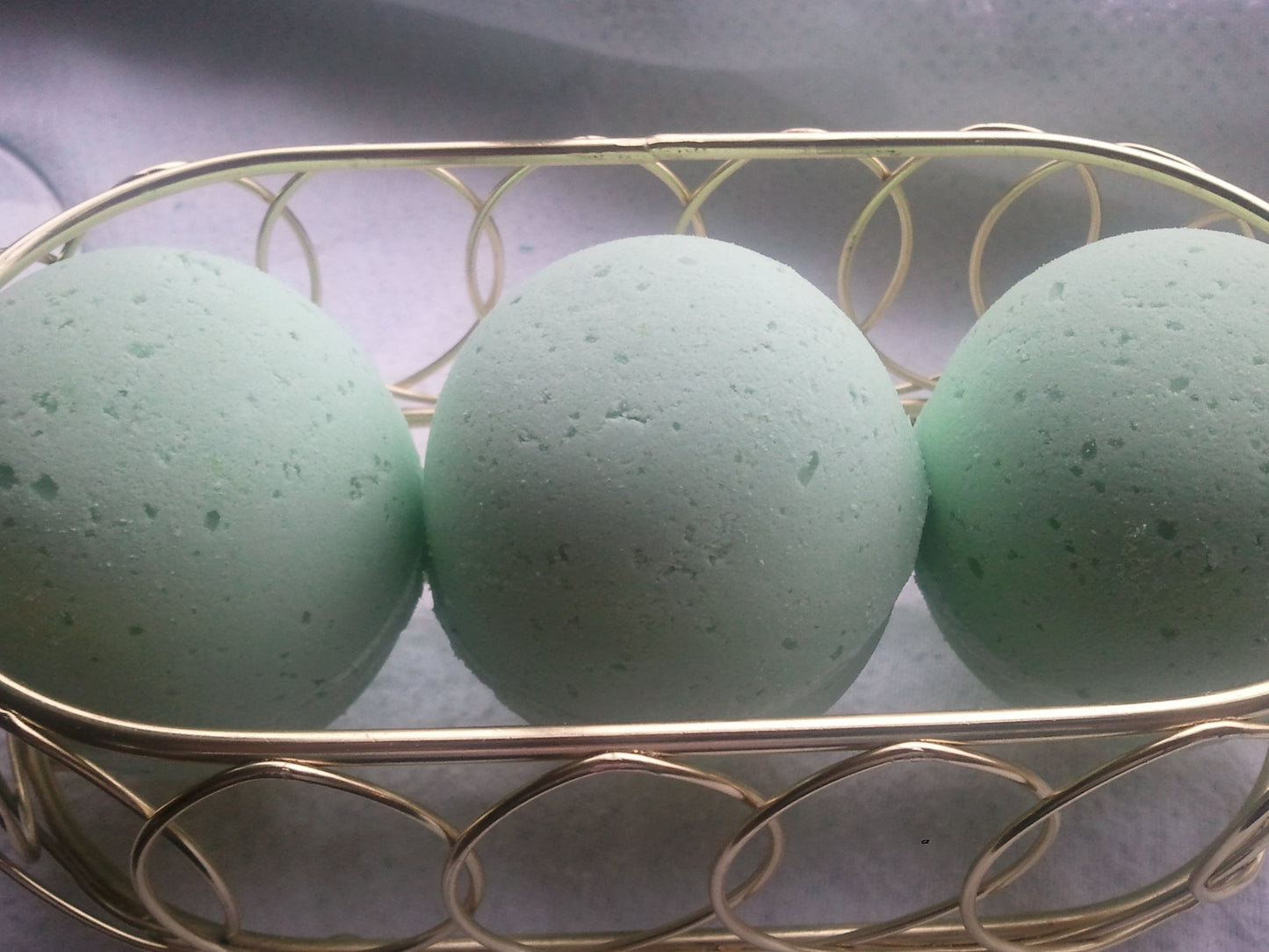 Spa Pure Acqua Bath Bombs: 3 ACQUA DI GIO Luxury Bath Bomb Fizzies, XL Handmade in USA, Shea, Mango and Cocoa Butter, makes your skin feel great (Acqua Di GIO (M)