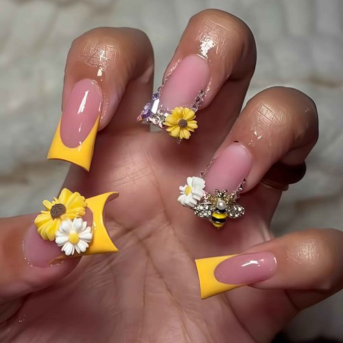 100PCS Nail Charms and Gems Gold Bee Yellow Flower for Nails Design，3D Daisy Y2k Nail Jewels Bulk Nail Art Decor Set