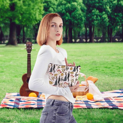 BLUPARK The Cruel Prince Makeup Bag Bookish Gift Jude and Cardan Cosmetic Bag Fantasy Book Lover Gifts (J&C)