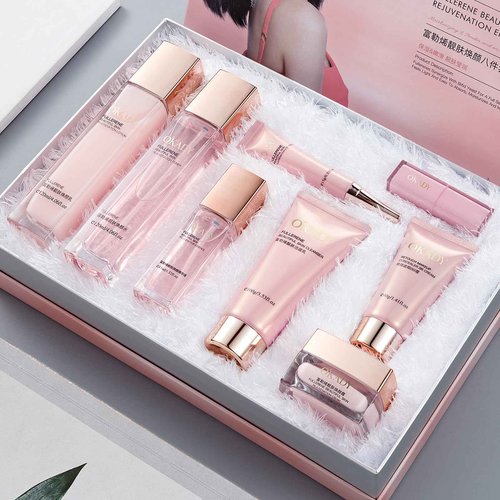 8-in-1 Skincare & Makeup Gift Set with Antioxidant Complex – Cleanser, Toner, Lotion，Serum, Eye Cream，BB Cream & Velvet Lip Color – Hydrating Routine for All Skin Types, Daily Glow Essentials ﻿