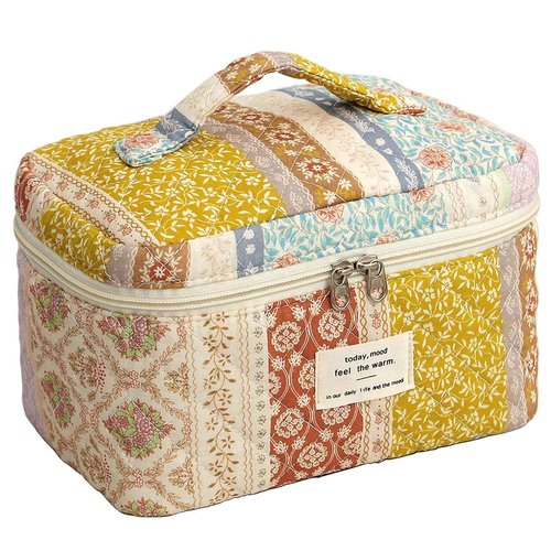 AMULOKRU Quilted Makeup Bag, Large Makeup Bag, Cute Cosmetic Bag for Women Girls, Floral Coquette Aesthetic Patchwork Travel Toiletry Make Up Organizer Bag