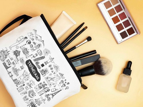 ARIOSEY Travel Gift - Gifts for Women Travelers - Makeup Bag