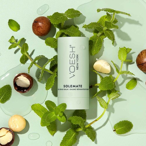 VOESH Heel Repair Duo, Solemate Heel Repair Balm & Moisturizing Heel Socks, Cracked Heel Stick Balm, Foot Care for Men & Women, at-Home Foot Care, Fuzzy Heel Socks, Toeless Spa Socks