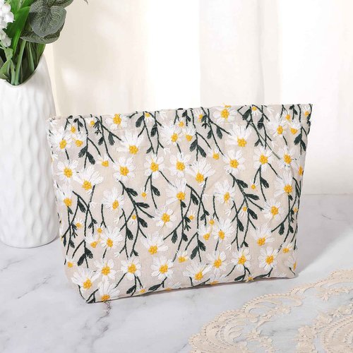 YBEATY Large Makeup Bags Travel Capacity Canvas Make Up Organizer Cute Daisy Purse Cosmetic Pouch Toiletry Brushes Zipper Storage Tool for Women Girls Teen (White)