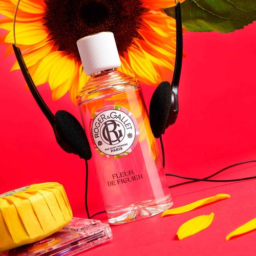 Roger&Gallet Beneficial Perfumed Water 100 ml - Parfum Femme with Relaxing Properties - Women's Perfume with Natural Fig Extract - Relaxing Fragrance for Women - Natural Origin - Fleur de Figuier
