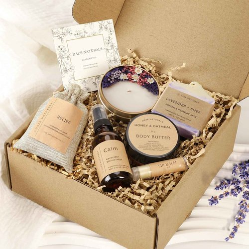 Daze Naturals Bath Gift Set, Spa Gifts for Women, Self Care Products for Women, Lavender & Cream Soap Bar, Calm Pillow Mist, Bath Bomb & Shower Steamer, Body Butter and Lip Balm