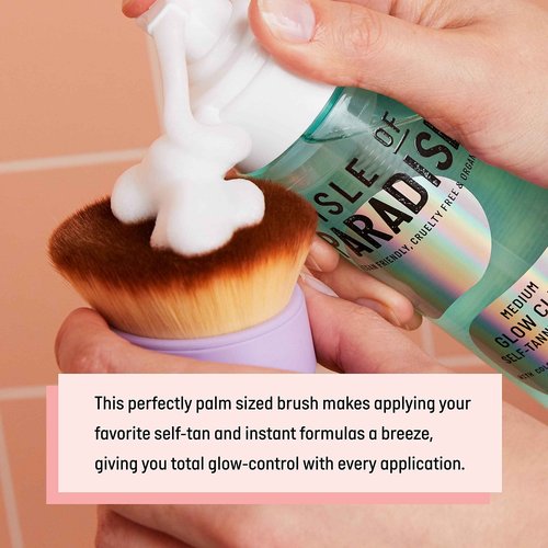 Isle of Paradise Shape and Glow Self Tan Blending Brush Palm Sized, Streak Free Applicator for Face and Body