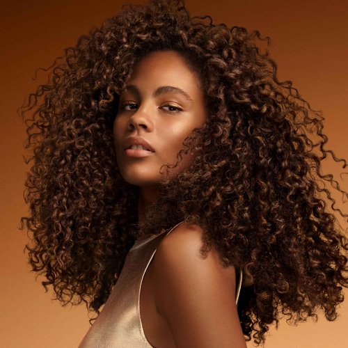Wella Professionals ULTIMATE SMOOTH Shampoo for Dry, Dull & Frizzy Hair | With Squalane & Omega 9 | 8.4 Fl Oz