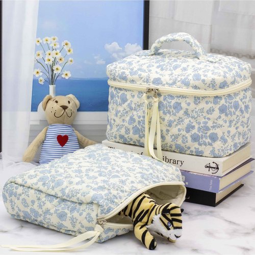 PAZIMIIK Quilted Makeup Bag Large Travel Zipper Soft Cosmetic Pouch for Women Girls Make Up,Little Flower Blue