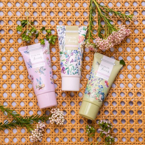 Heathcote & Ivory Lavender Fields Hand Cream Collection, 3 x 30ml Hand Cream