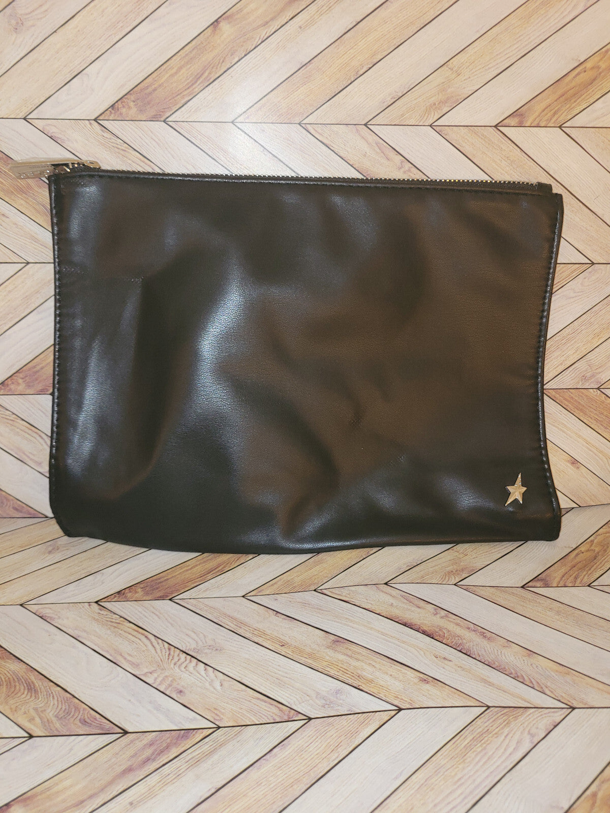 Women’s Faux Leather Makeup Pouch - Black Mugler Parfum Gift with Purchase