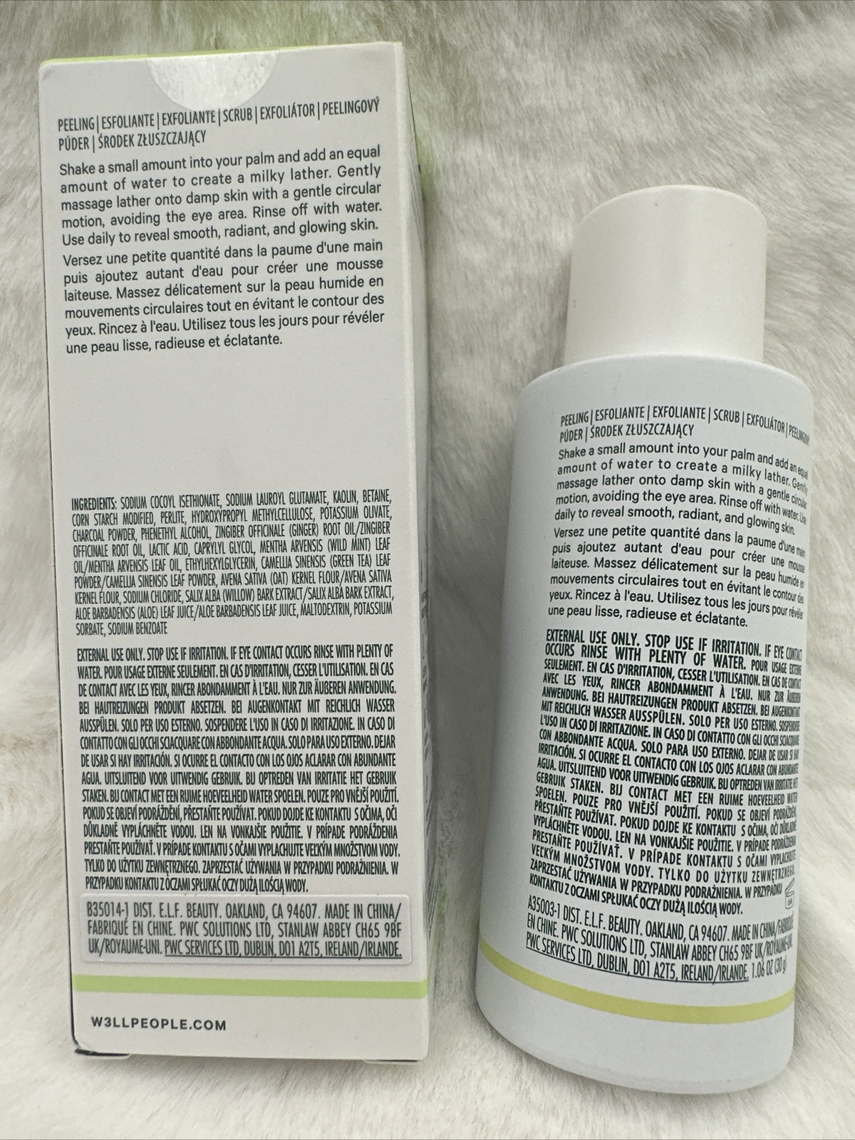 WELLPEOPLE Plant Powderfoliant Renewing Charcoal Exfoliating Powder