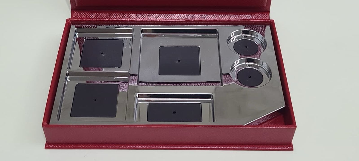 Refillable Makeup Palette with Mirror - Customizable Cosmetic Case