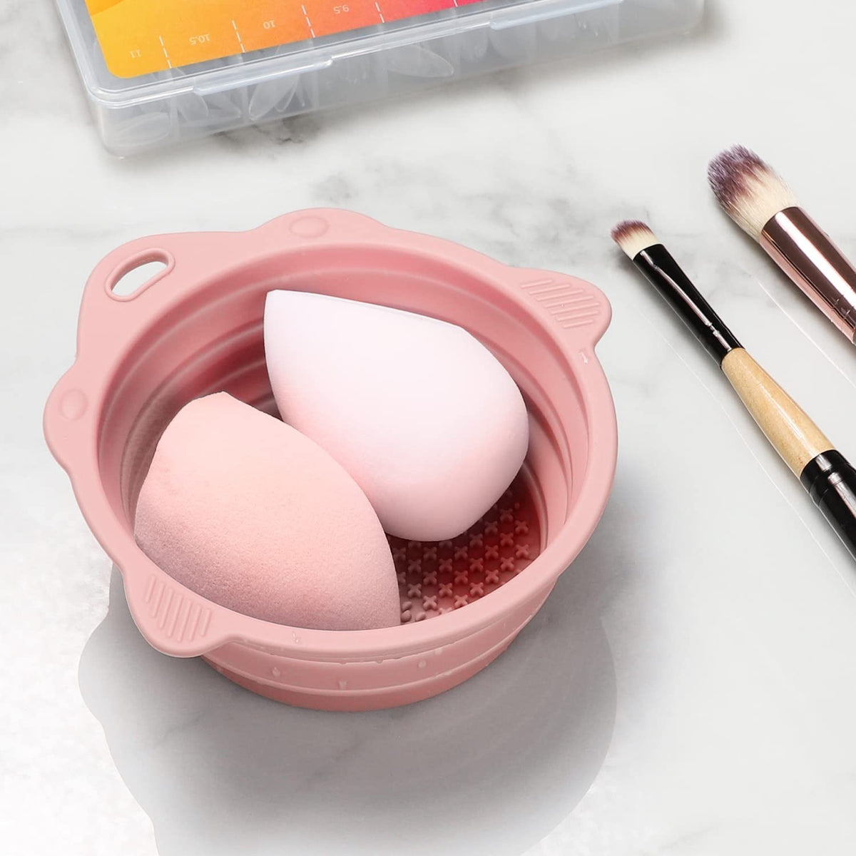 Eco-Friendly Foldable Makeup Brush Cleaner Bowl Silicone Scrubber Travel Case Pink