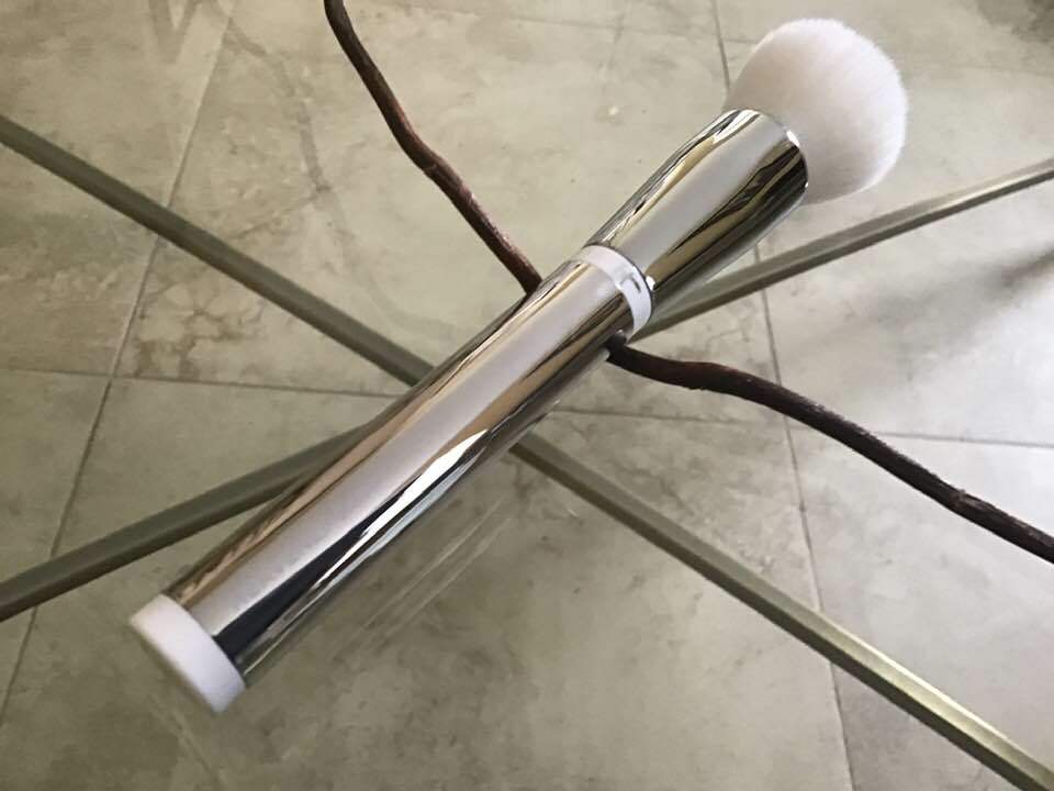 Heavenly Skin CC+ Skin-Perfecting Makeup Brush #702 - Sealed in Tube