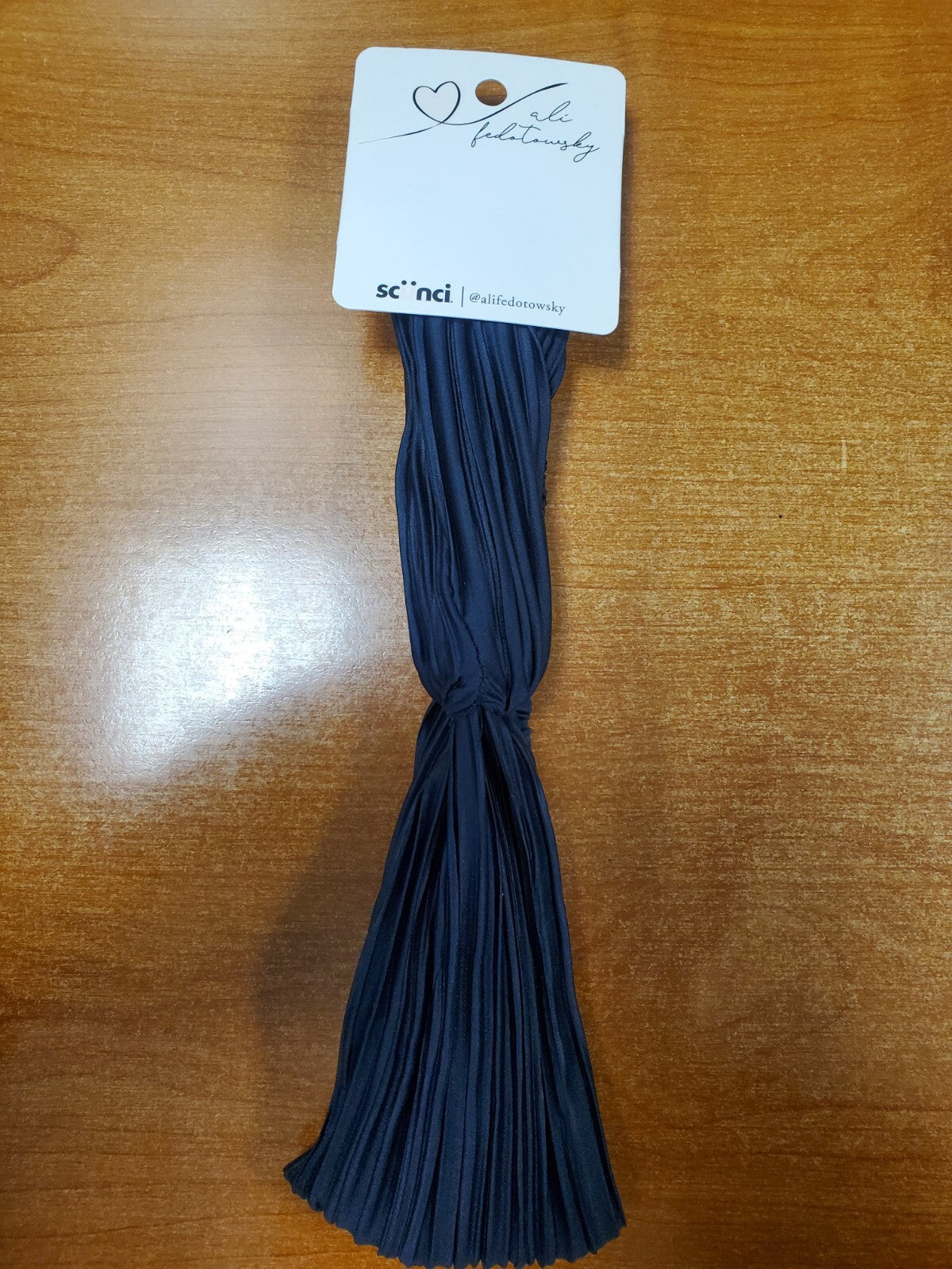 4 Pack: Scunci Ali Fedotowsky Twisted Textured Headbands *Navy*