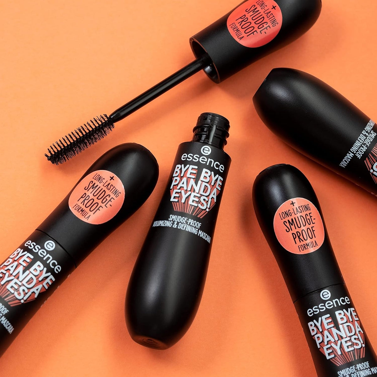Volumizing Smudge-Proof Tubing Mascara for Defined Lashes - Vegan & Cruelty-Free