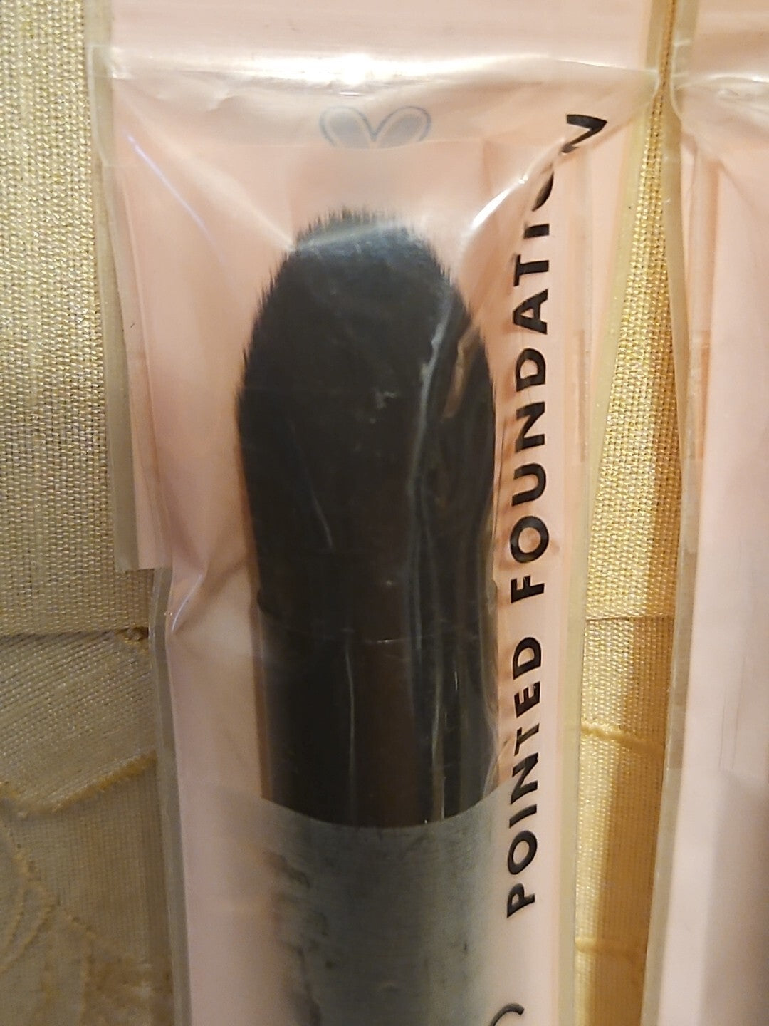 Set of 2 Pointed Foundation Makeup Brushes - Precise Liquid, Cream & Powder Application