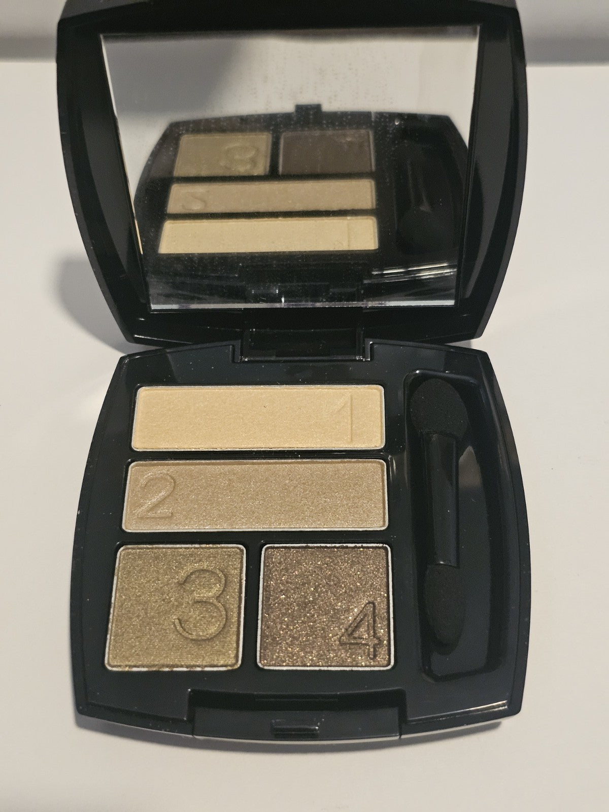 Avon True Color Quad in Glided Metallics – Eye Shadow Palette