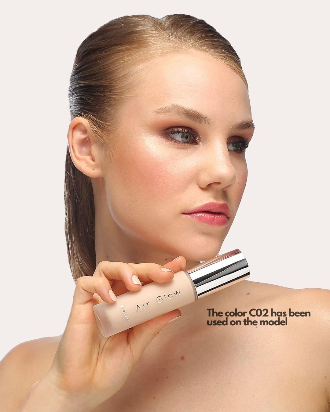 Hydrating Lightweight Foundation with Hyaluronic Acid - All Shades