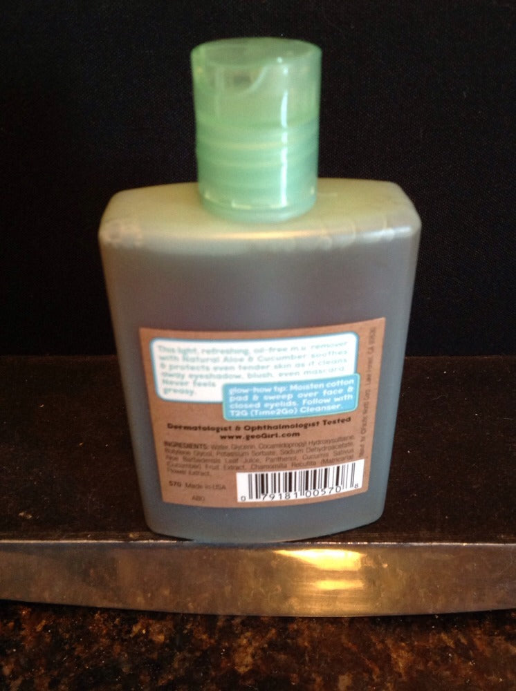 Lightweight Oil-Free Makeup Remover with Aloe & Cucumber - 3.78 fl oz