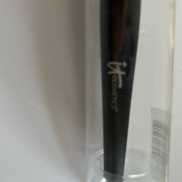 Angled Makeup Brush for Cream and Liquid Products - Radiance Crème