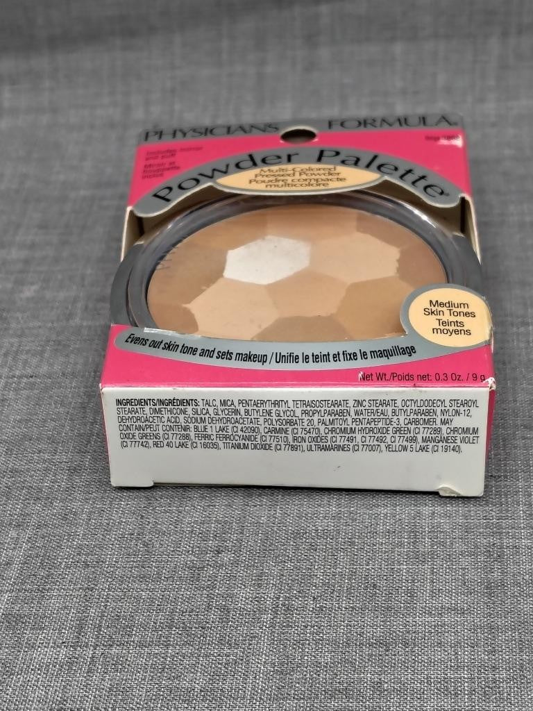 Multi-Colored Pressed Face Powder Palette for Complexion Perfecting