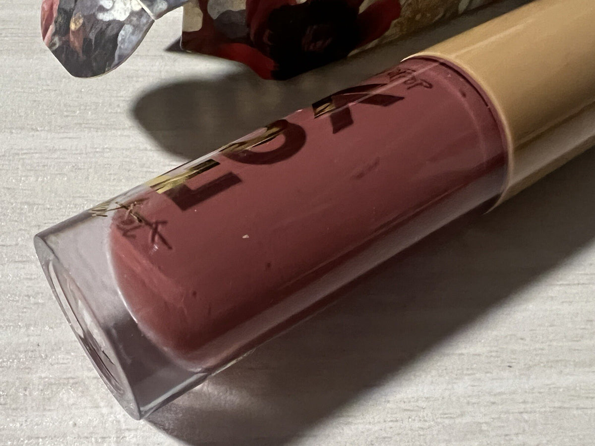Liquid Lipstick L'AUBERGE - Velvet Finish, Nourishing, Coral Shade