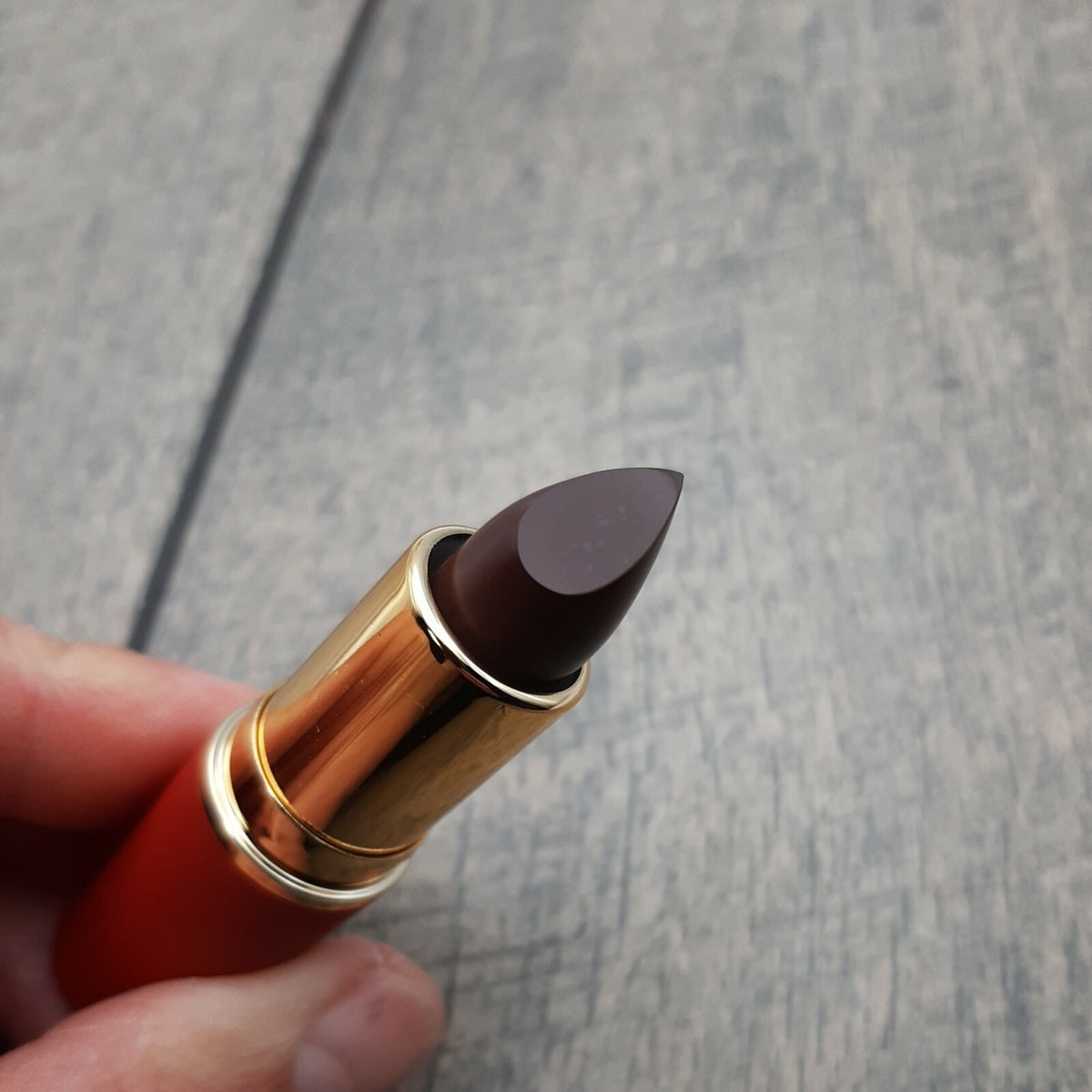 Ultra Matte Lipstick Sardegna - Long-Lasting Lip Color