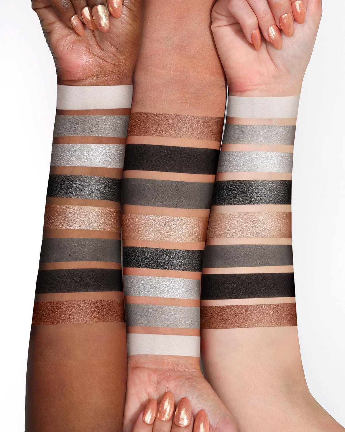 Black Smoky Eye Shadow Palette - 9 Matte and Shimmer Shades for Bold Looks